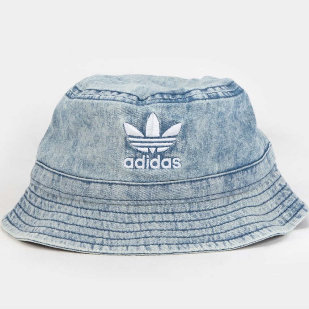 Adidas bucket hat